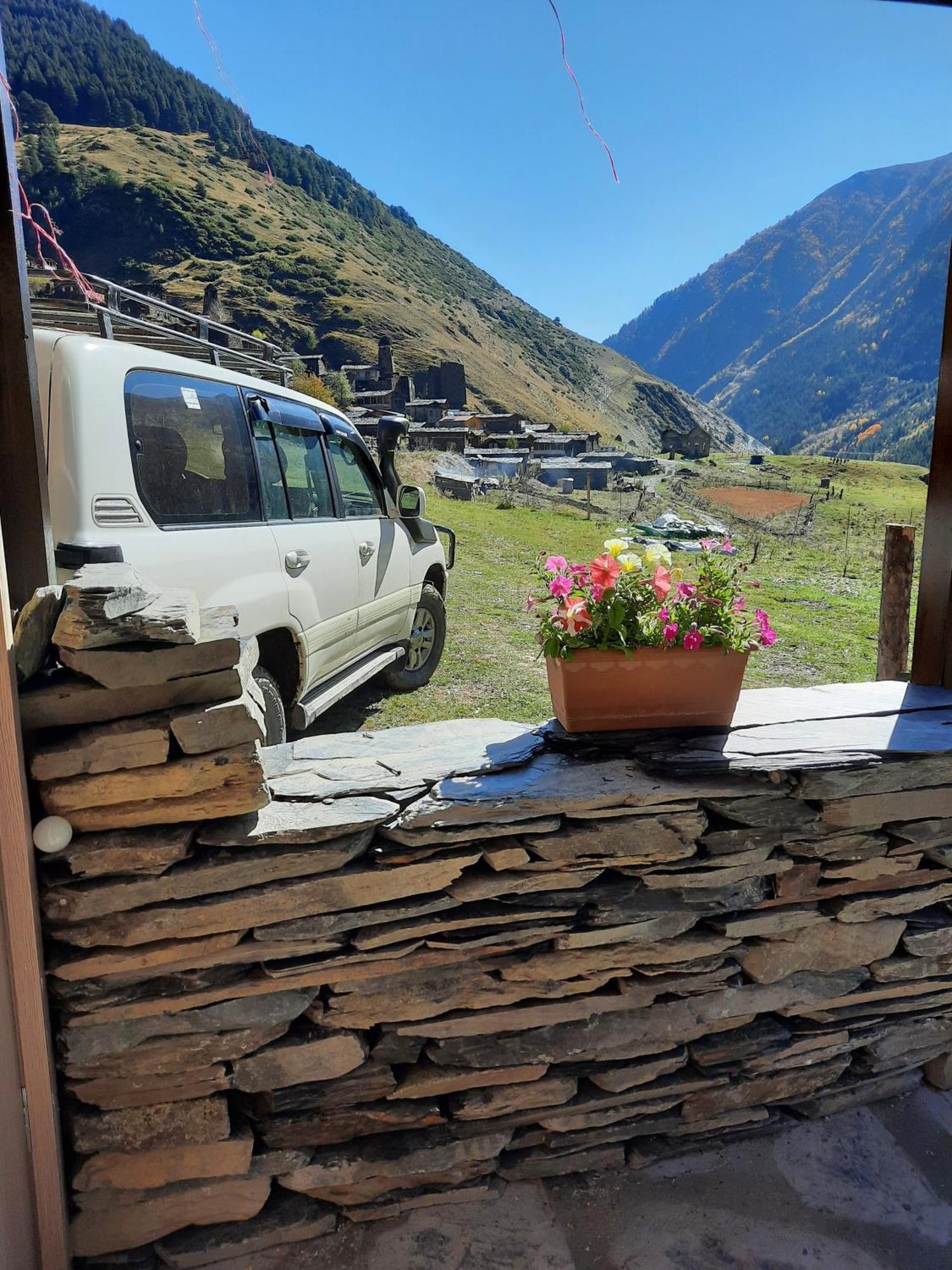 Guesthouse Pirimze Dartlo Luaran gambar