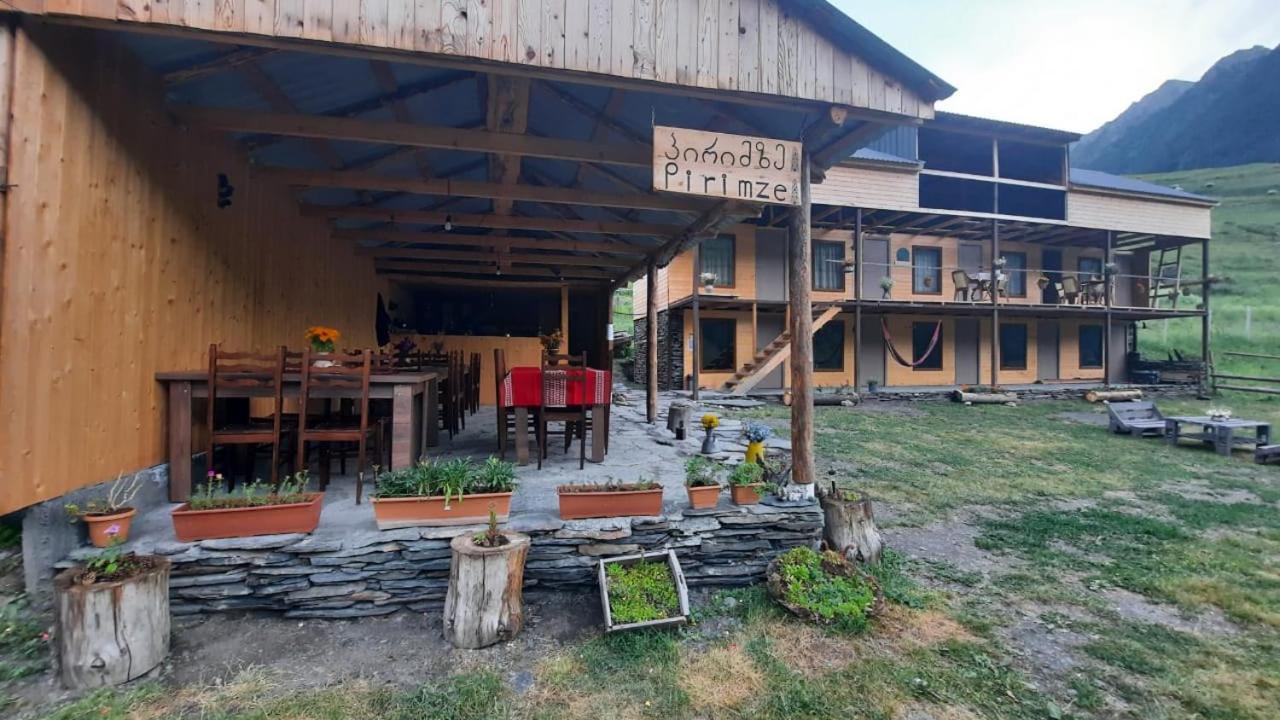 Guesthouse Pirimze Dartlo Luaran gambar