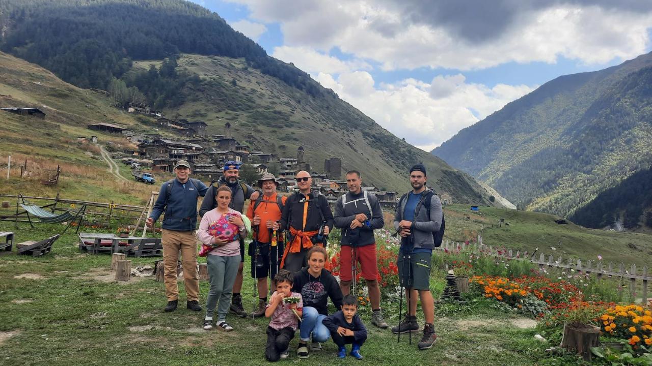 Guesthouse Pirimze Dartlo Luaran gambar